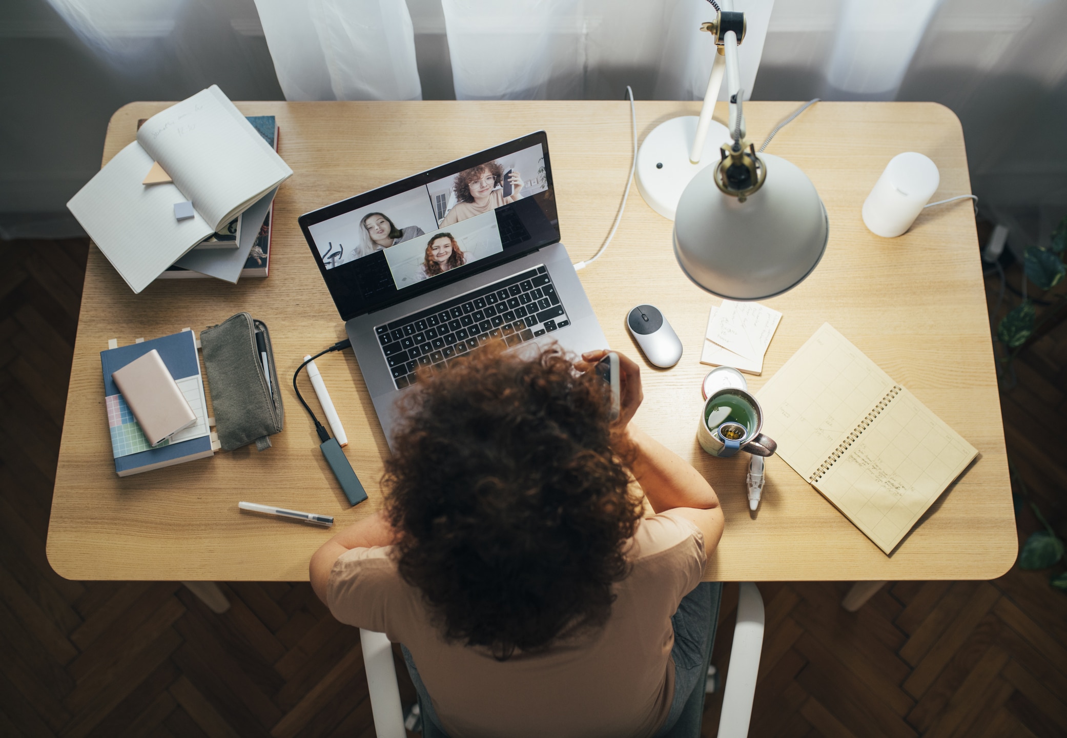 Télétravail : les assureurs appliquent la règle du télétravail et maintiennent la continuité de service auprès des assurés